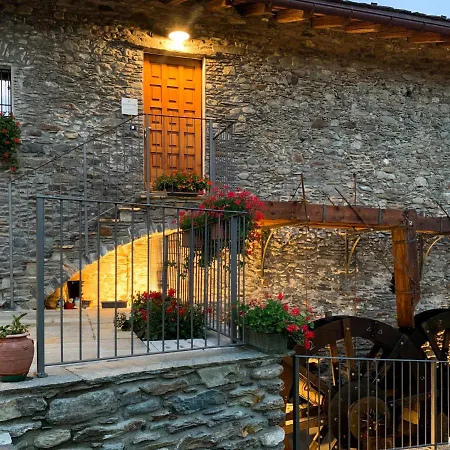 La Roggia - Heritage In Molino Maufet Watermill - Patio On The Garden Holiday home