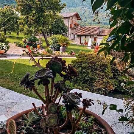 La Roggia - Heritage In Molino Maufet Watermill - Patio On The Garden * Colico