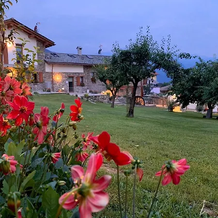 La Roggia - Heritage In Molino Maufet Watermill - Patio On The Garden * Colico